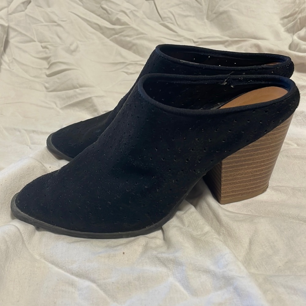Womens heals size 5.5